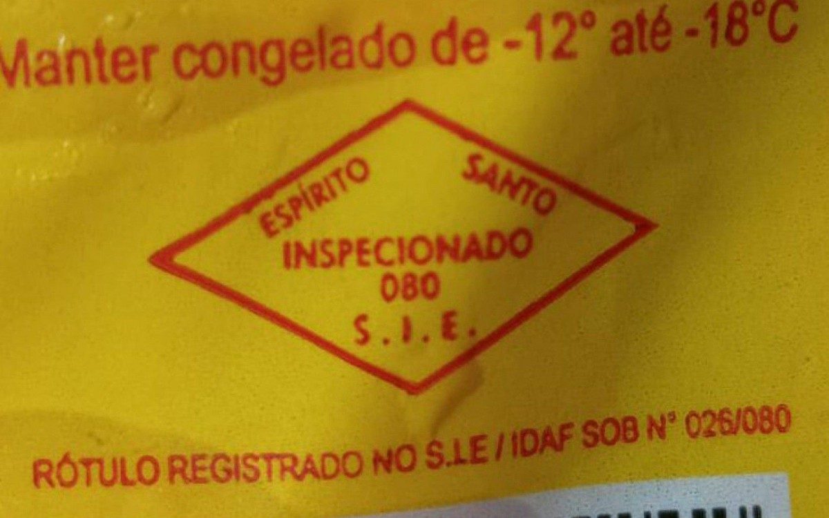 Vigil&acirc;ncia Sanit&aacute;ria recolhe mais de 5 toneladas de lingui&ccedil;a sem selo de inspe&ccedil;&atilde;o em Campos. 