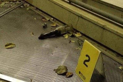 Grupo ataca sede de jornal com bombas de coquetel molotov