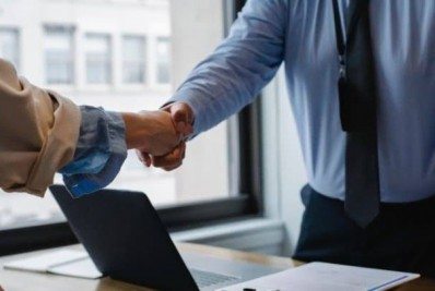 Rapidinhas: Cursos na área de saúde; Programas de trainee e estágio; vagas temporárias e chances de efetivação