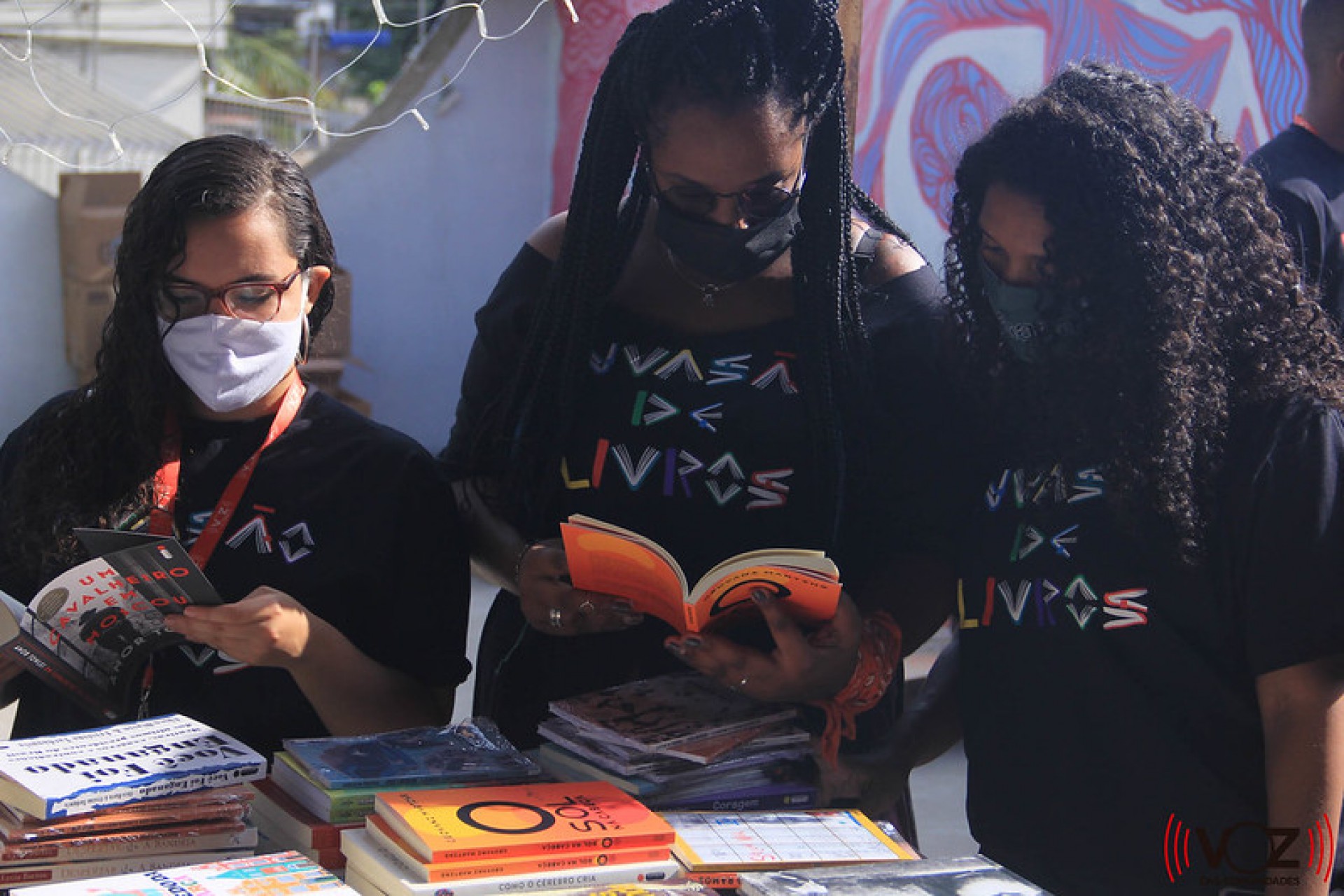 A distribuição será realizada pelos voluntários, que percorrerão dezenove localidades dentro das comunidades  - Voz das Comunidades