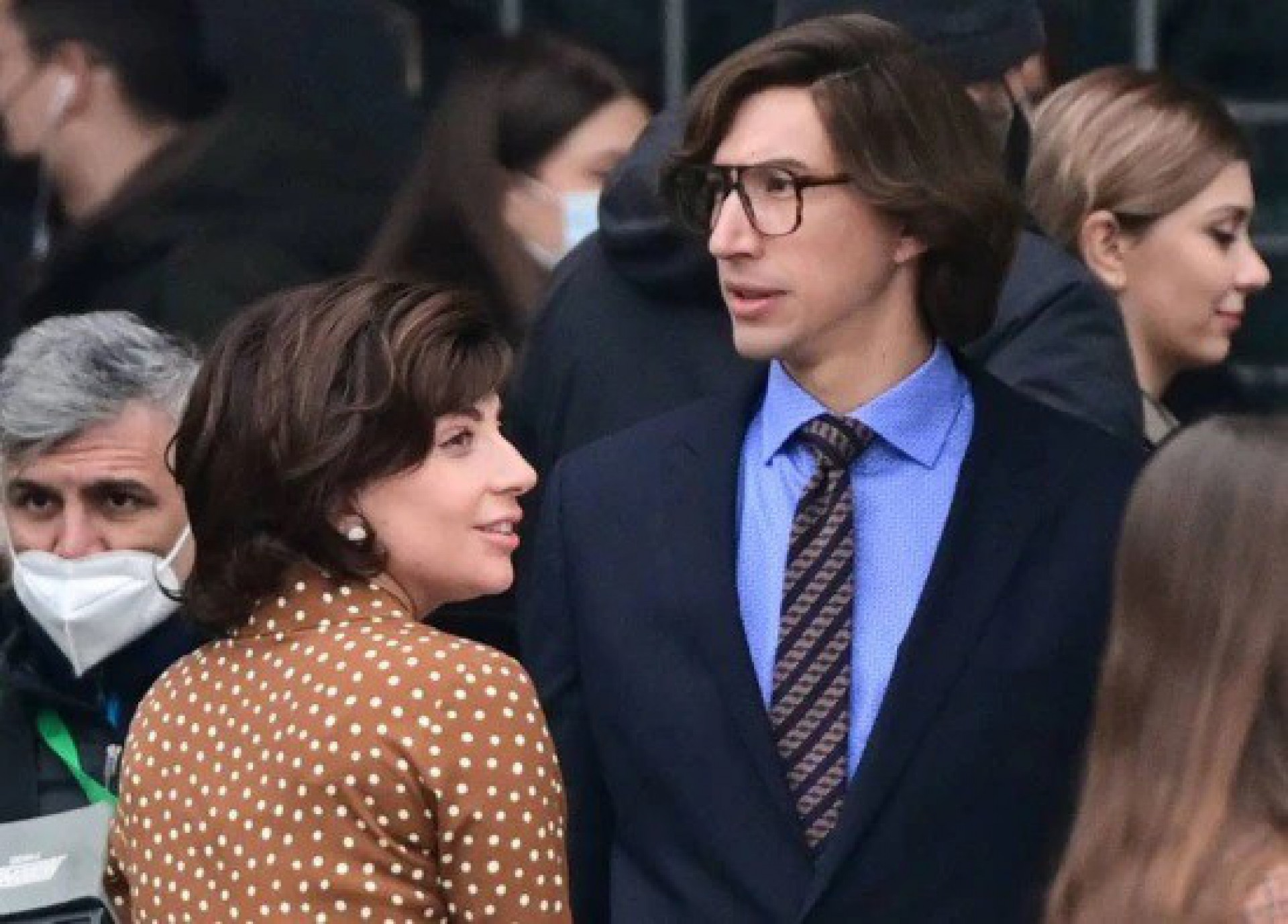 Lady Gaga e Adam Driver nas gravações do filme 'House of Gucci', de Ridley Scott 

 - Miguel Medina / AFP