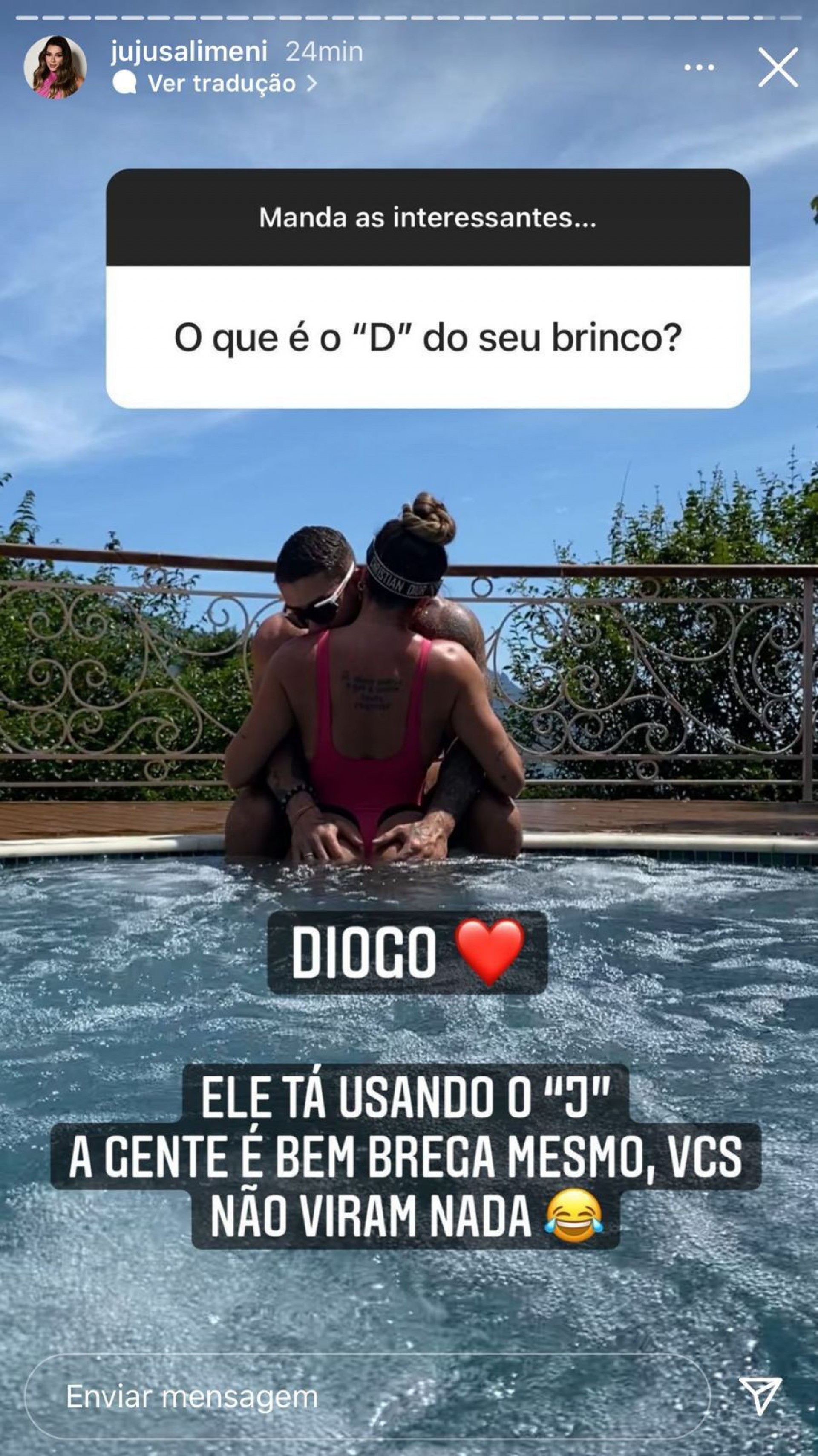 Juju Salimeni revela que ela e namorado usam pingentes com iniciais	 - Reprodução/Instagram
