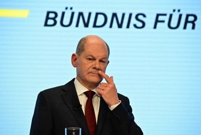 Alemanha limita a dez pessoas as reuniões e festas de fim de ano