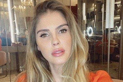 Grávida, Bárbara Evans rebate críticas sobre ganho de peso; 'Me permitindo'