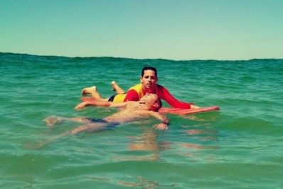 Prefeitura abre inscrições para o projeto Surf-Salva na praia de Ponta Negra