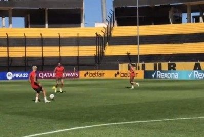 Vídeo: Flamengo realiza primeiro treino no Uruguai antes da final da Libertadores