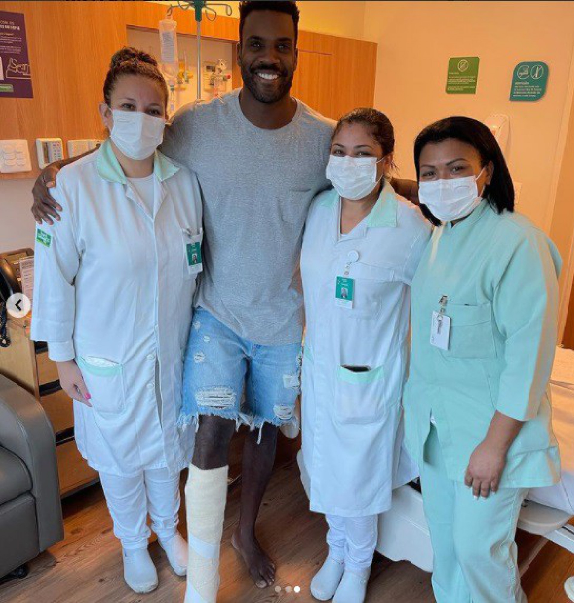 Ator revelou para os fãs que passou por uma cirurgia no tendão de Aquiles - Reprodução/Instagram