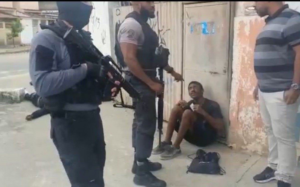 Pol&iacute;cia Civil realiza a&ccedil;&atilde;o contra quadrilha de roubo de cargas e captura tr&ecirc;s suspeitos 