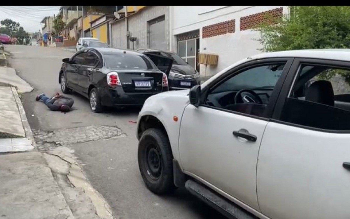 Pol&iacute;cia Civil realiza a&ccedil;&atilde;o contra quadrilha de roubo de cargas e captura tr&ecirc;s suspeitos 