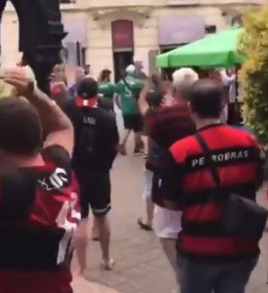 Torcida do Flamengo faz música e provoca Palmeiras: 'Não tem mundial