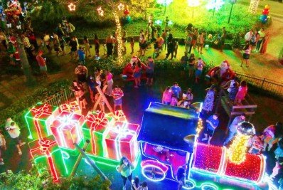 Natal Luz e Arte encanta turistas e moradores de Angra