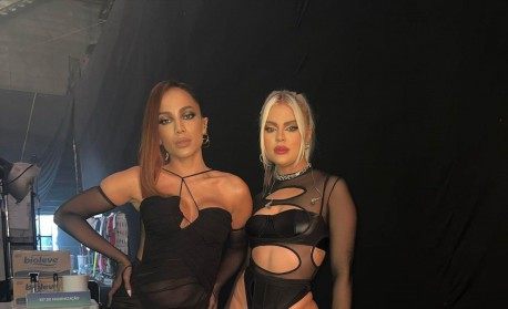 Anitta e Luísa Sonza posam agarradinhas em looks arrasadores - Reprodução/Instagram