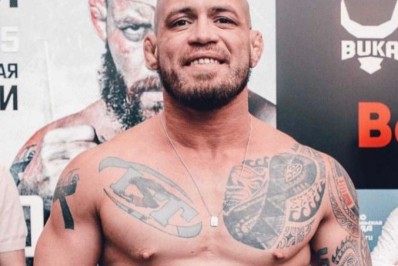 Lutador de Belford Roxo enfrenta russo em evento de MMA na Europa