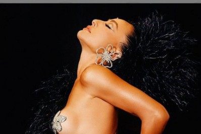 Nota 10! Sabrina Sato mostra muito samba no pé na quadra da Gaviões da Fiel