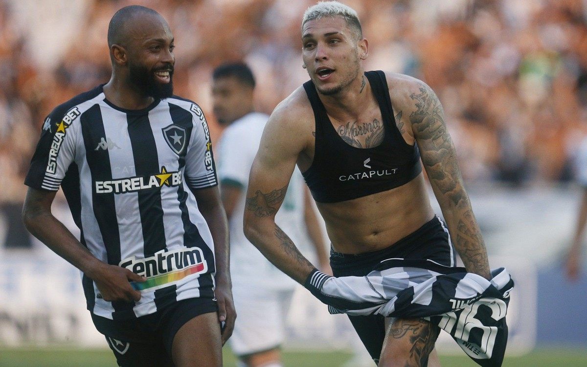 Navarro..Botafogo x Guarani pelo Campeonato Brasileiro Serie B no Estadio Nilton Santos. 28 de Novembro de 2021, Rio de Janeiro, RJ, Brasil. Foto: Vitor Silva/Botafogo. .Imagem protegida pela Lei do Direito Autoral Nº 9.610, DE 19 DE FEVEREIRO DE 1998. Sendo proibido qualquer uso comercial, remunerado e manipulacao/alteracao da obra.. - Vitor Silva / Botafogo