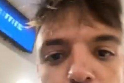 Vídeo! Elenco do Palmeiras xinga jogador do Flamengo em comemoração de título: '2 a 0 no seu c...'