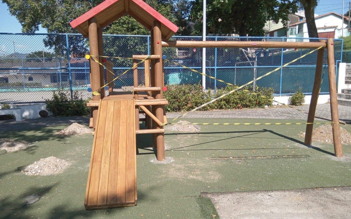 Prefeitura realiza troca de brinquedos e mobili&aacute;rios 