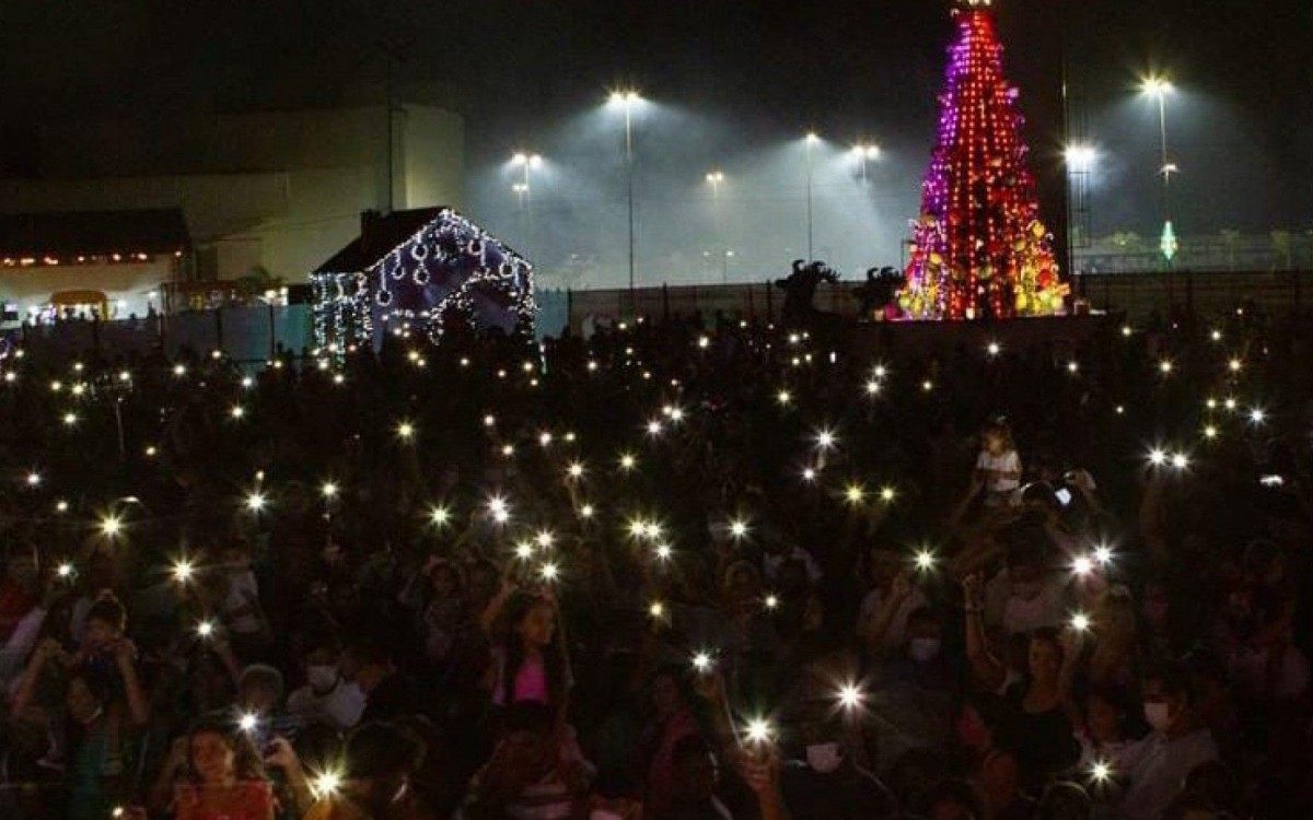 Moradores de ItaguaÃ­ comemoram as festividades de natal. - Foto: Italo Dornelles