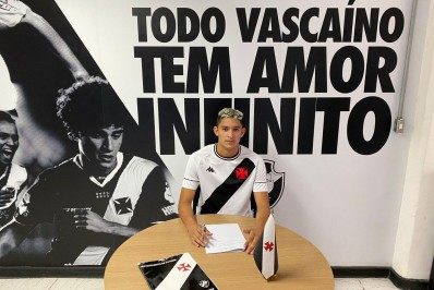 Vasco anuncia contratação de atacante ex-Ceará