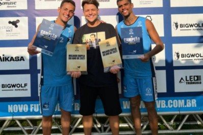 Empresariada por influenciador, dupla vence Campeonato Carioca de futevôlei