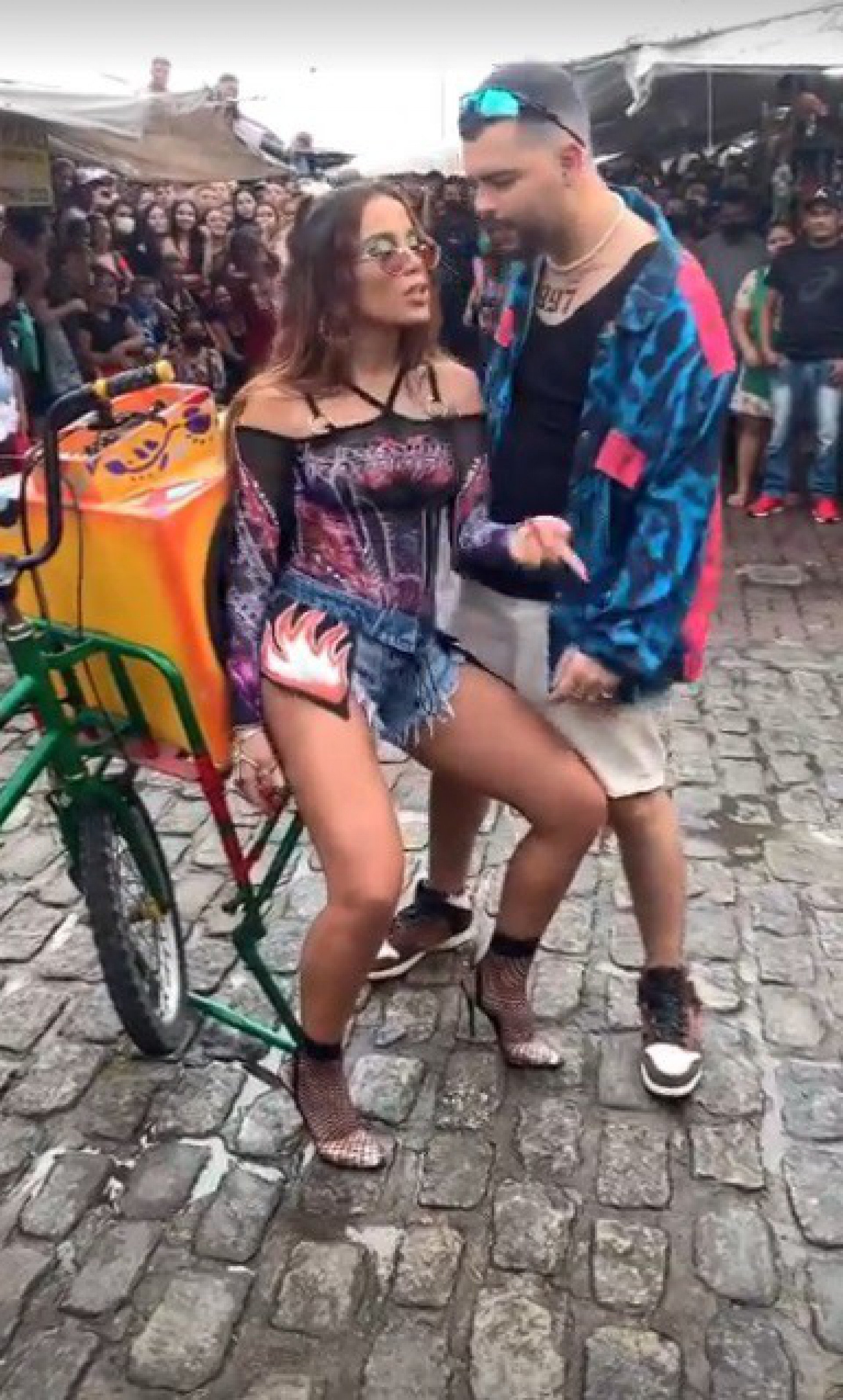 Anitta e Pedro Sampaio gravam clipe em Belém - reprodução do instagram
