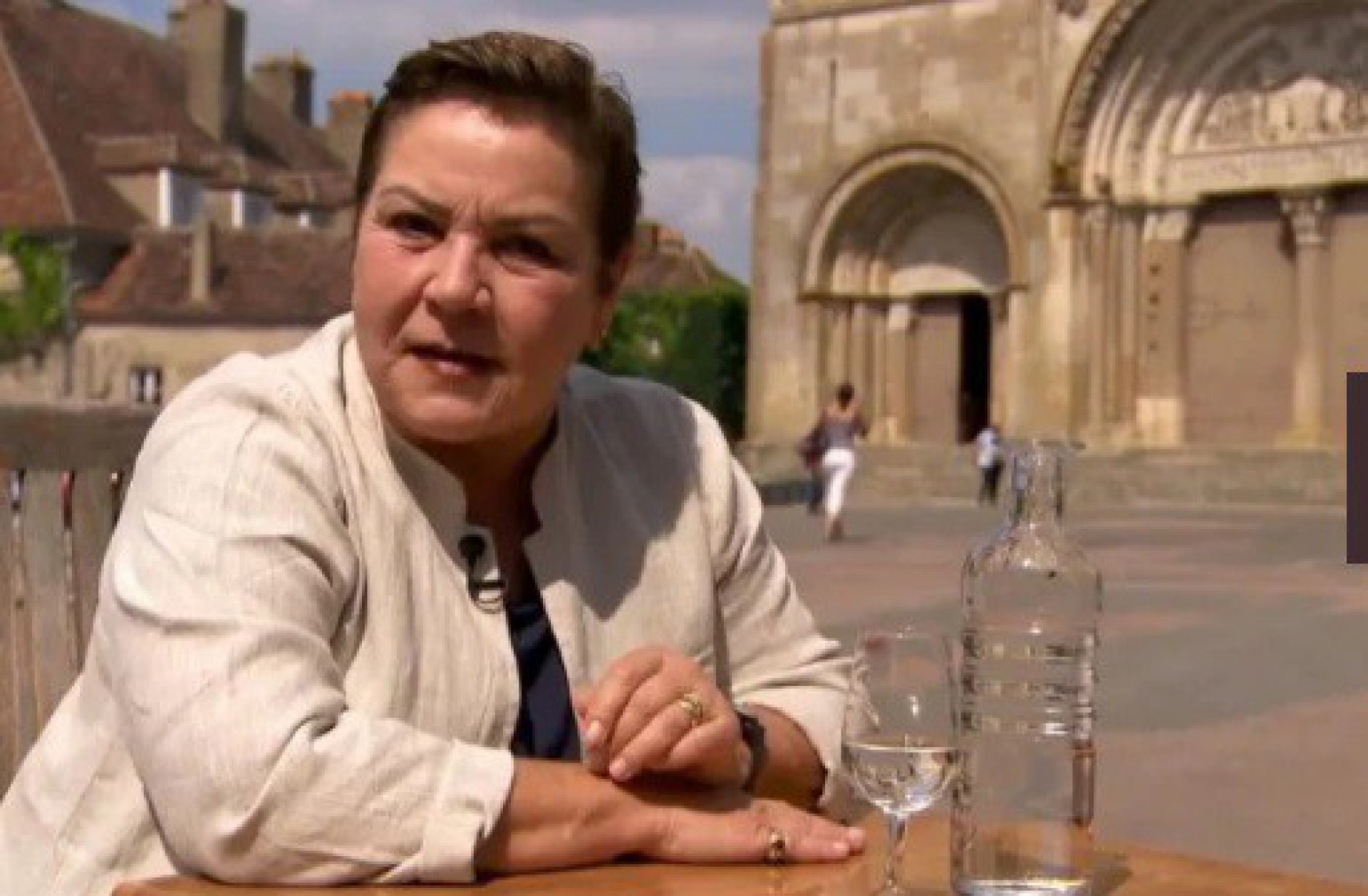 Isabela Assumpção é demitida da TV Globo - reprodução da TV Globo