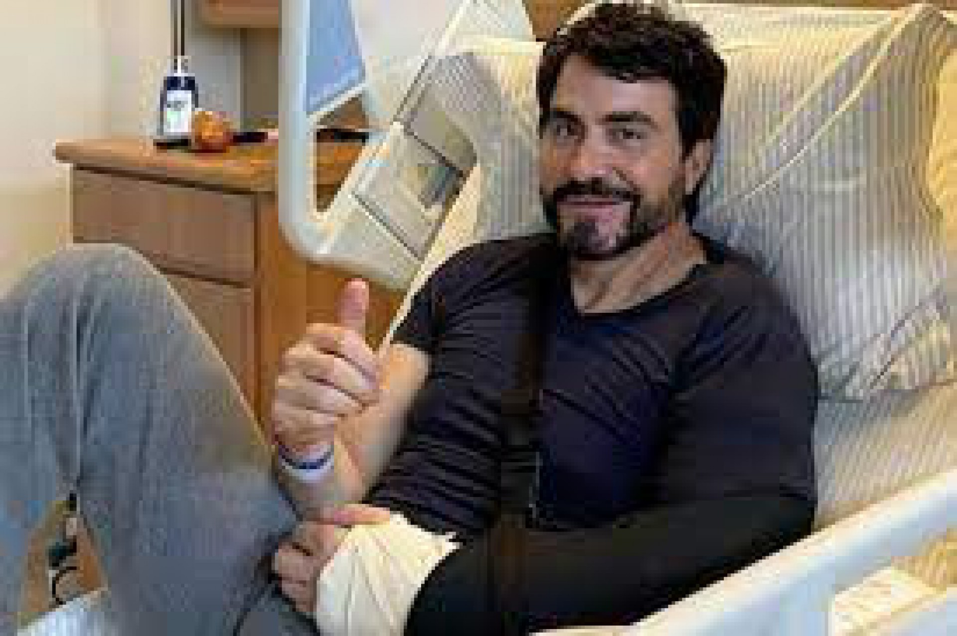 Padre se submeteu à cirurgia no tendão do bíceps - Reprodução/Instagram