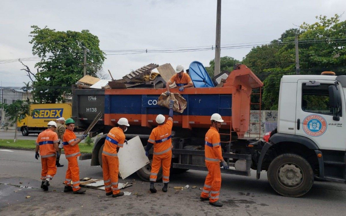 Seop e Comlurb atuam na região em operação contra lava-jatos clandestinos - Divulgação