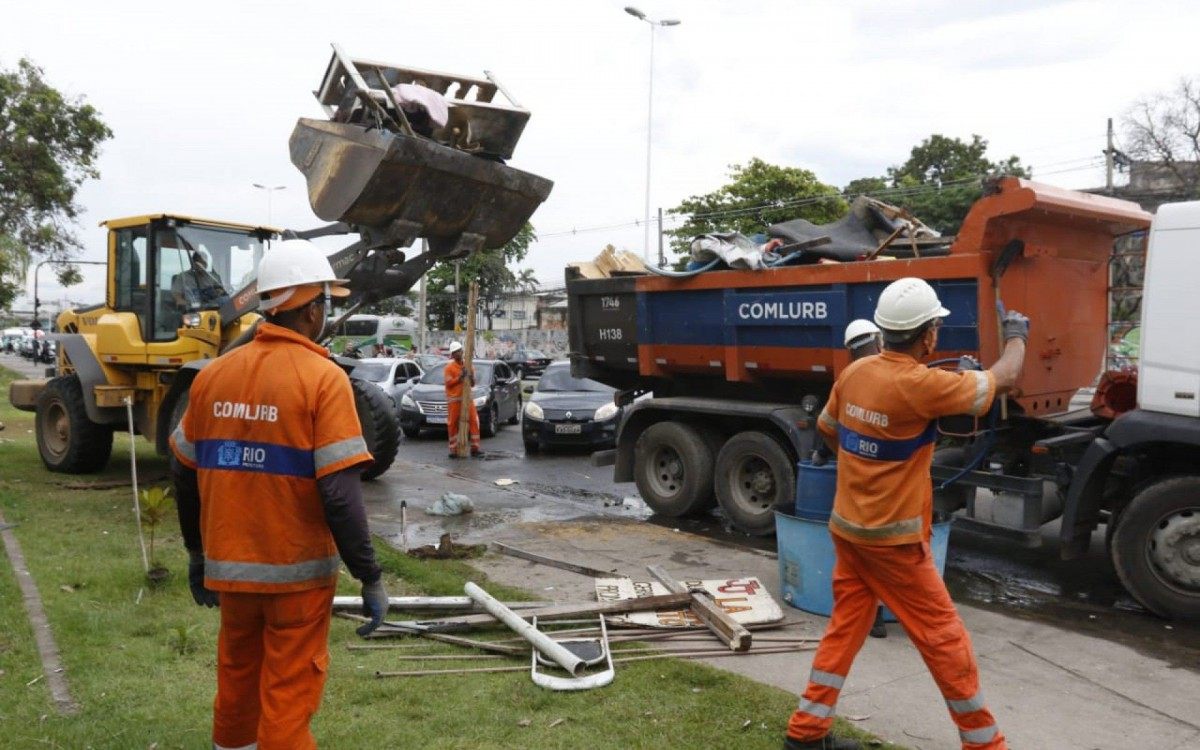 Comlurb atua no local - Reginaldo Pimenta / Agência O Dia