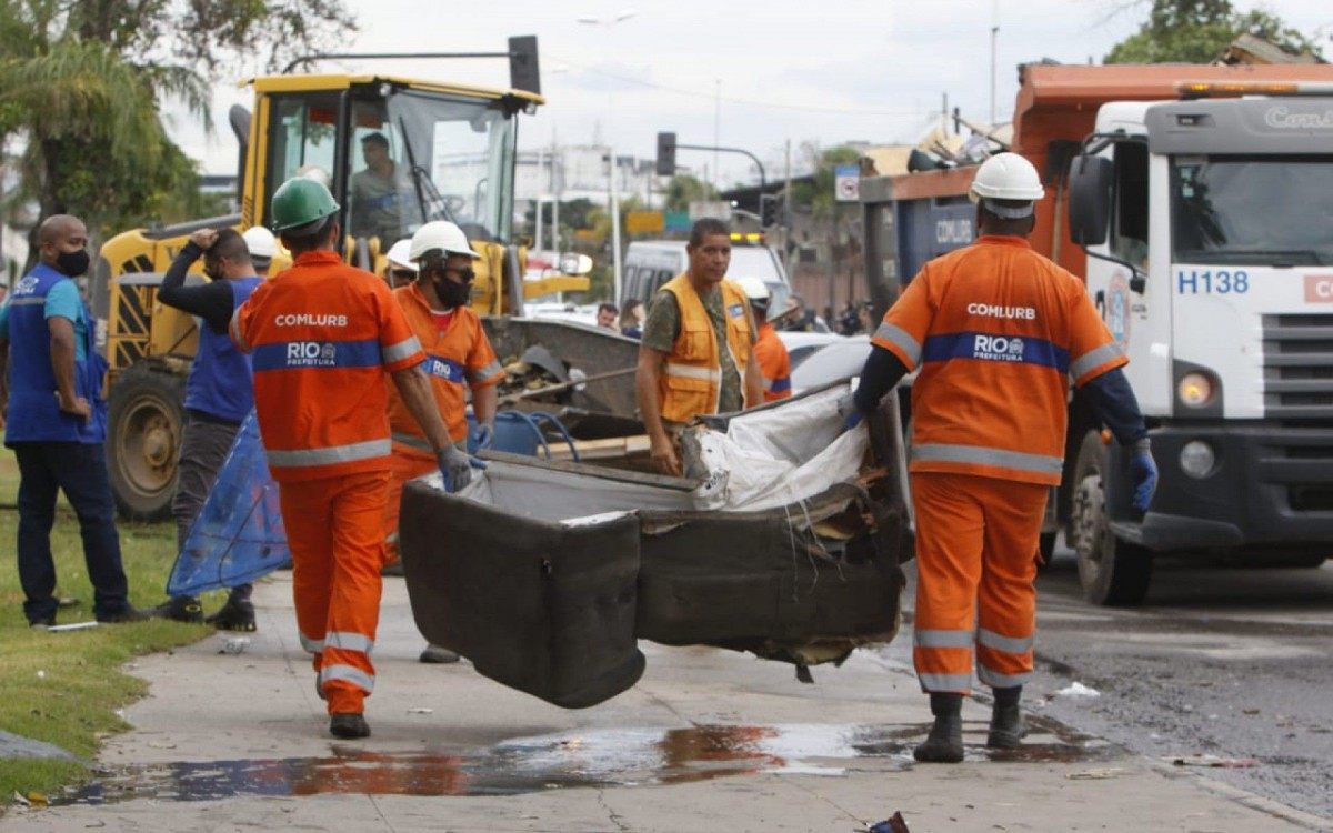 Comlurb atua no local - Reginaldo Pimenta / Agência O Dia