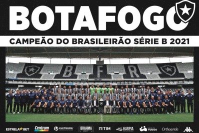 Botafogo divulga foto oficial do título da Série B com toda delegação