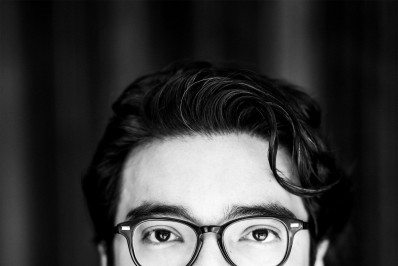 Yung Pueblo fala sobre novo livro, 'Clareza e Conexão', em papo virtual nesta quarta-feira