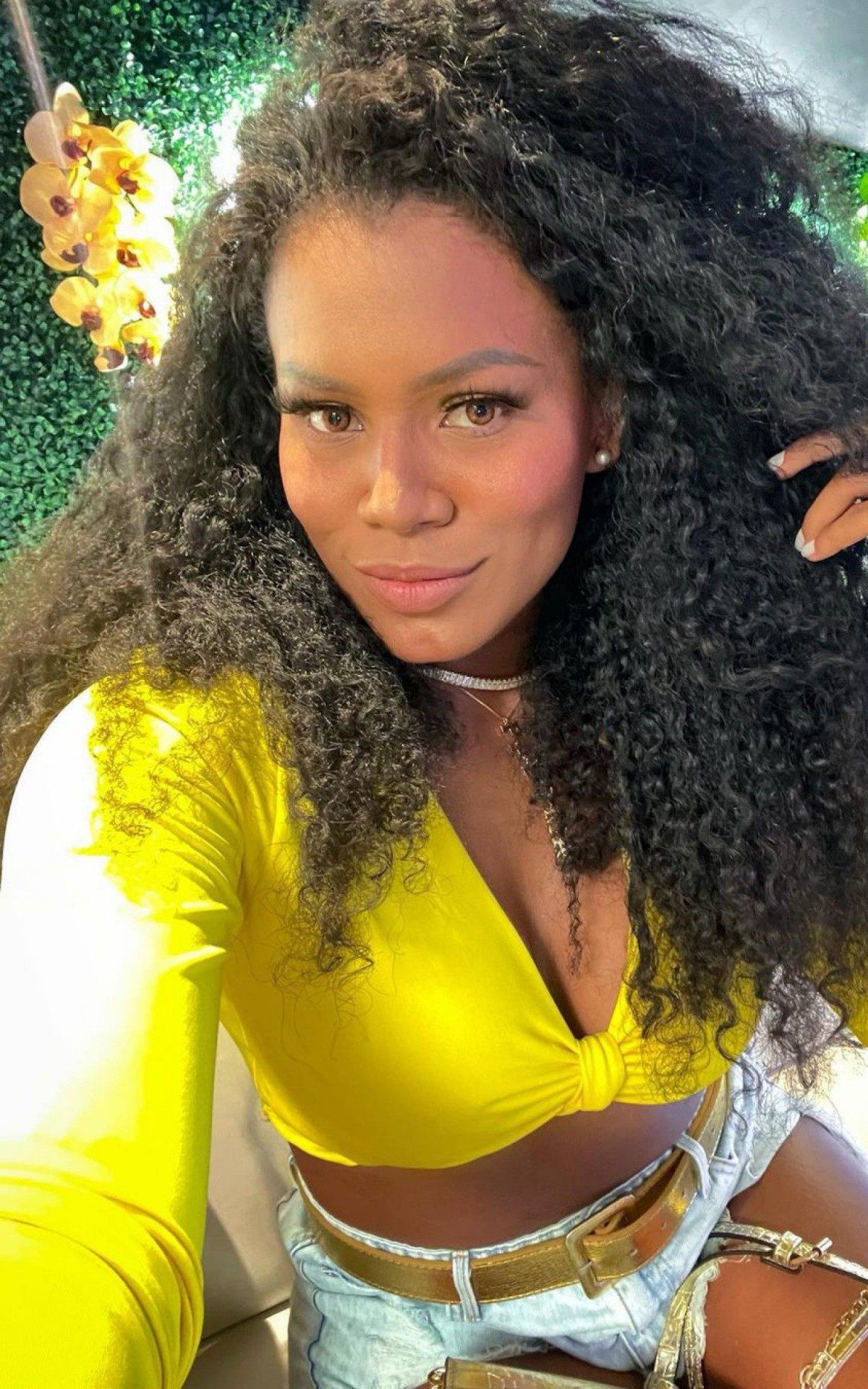 Influenciadora digital denuncia racismo em loja; V&iacute;deo