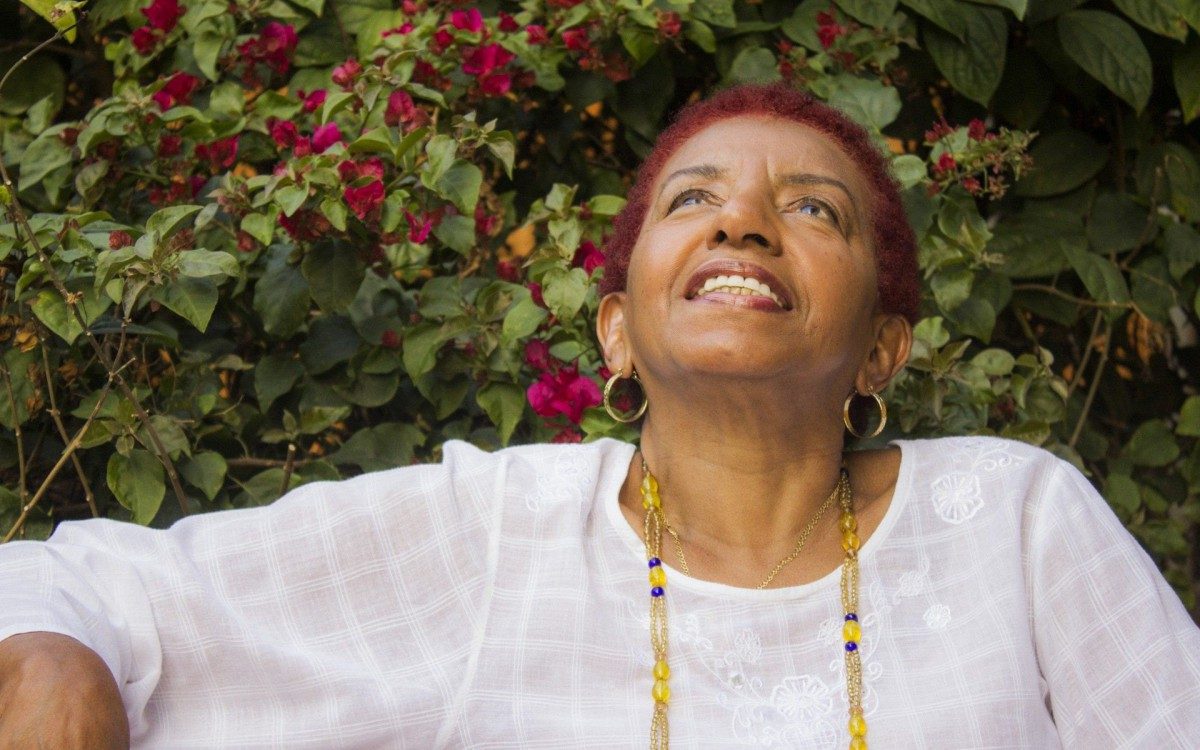 Dudu Nobre &eacute; uma das atra&ccedil;&otilde;es do evento 'Trem do Samba'; ele se apresenta na Rua Jo&atilde;o Vicente