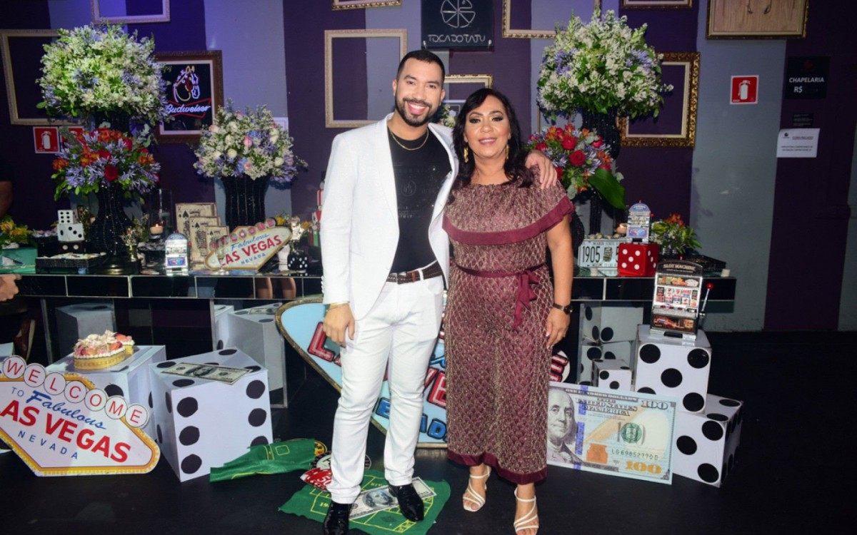 Ex-BBB Gil do Vigor e a m&atilde;e