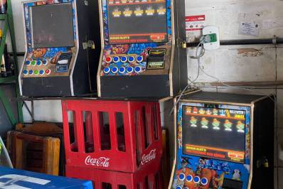 Polícia apreende 69 máquinas caça-níqueis em estabelecimentos da Zona Sul, Norte e Centro do Rio