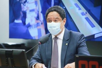 Grupo de trabalho da Câmara dos Deputados aprova texto-base para o combate às fake news