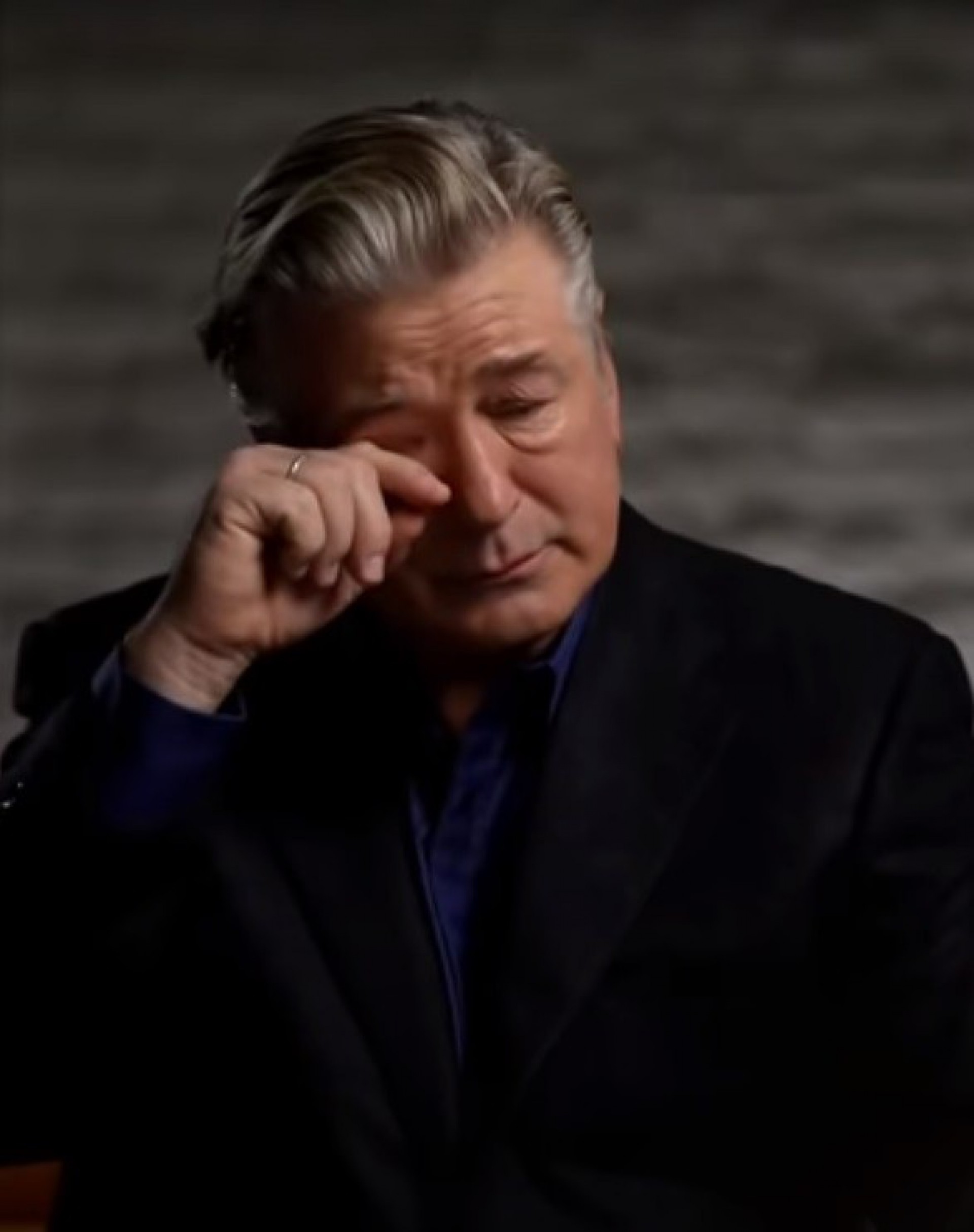  Alec Baldwin  - reprodução de vídeo