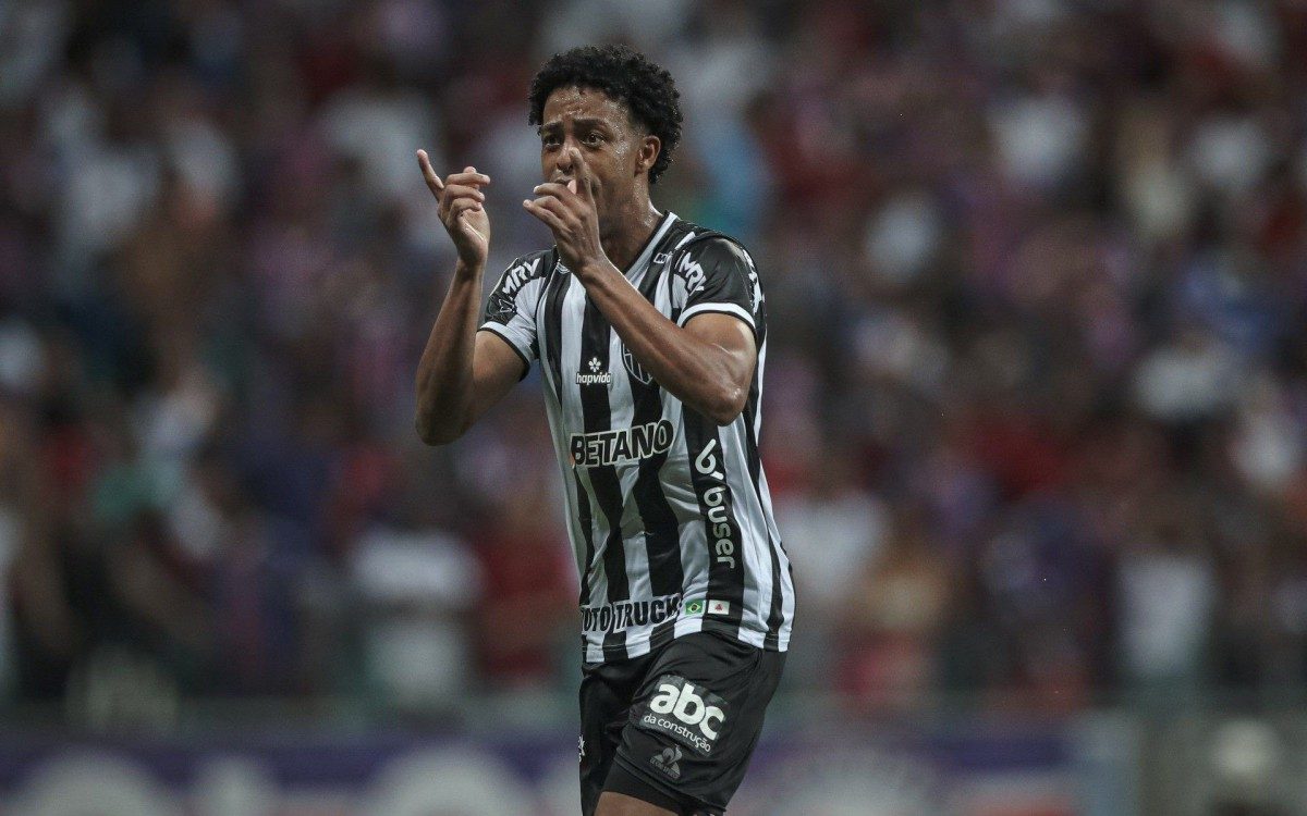 Keno fez dois gols na virada sobre o Bahia