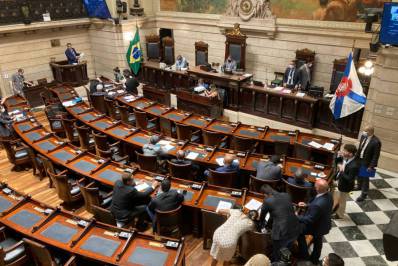 Câmara do Rio aprova projeto que simplifica licenciamento de negócios de baixo risco