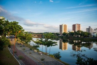 Resende flexibiliza uso de máscaras em locais abertos