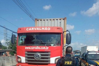 PRF recupera carga avaliada em R$ 2 milhões na Baixada