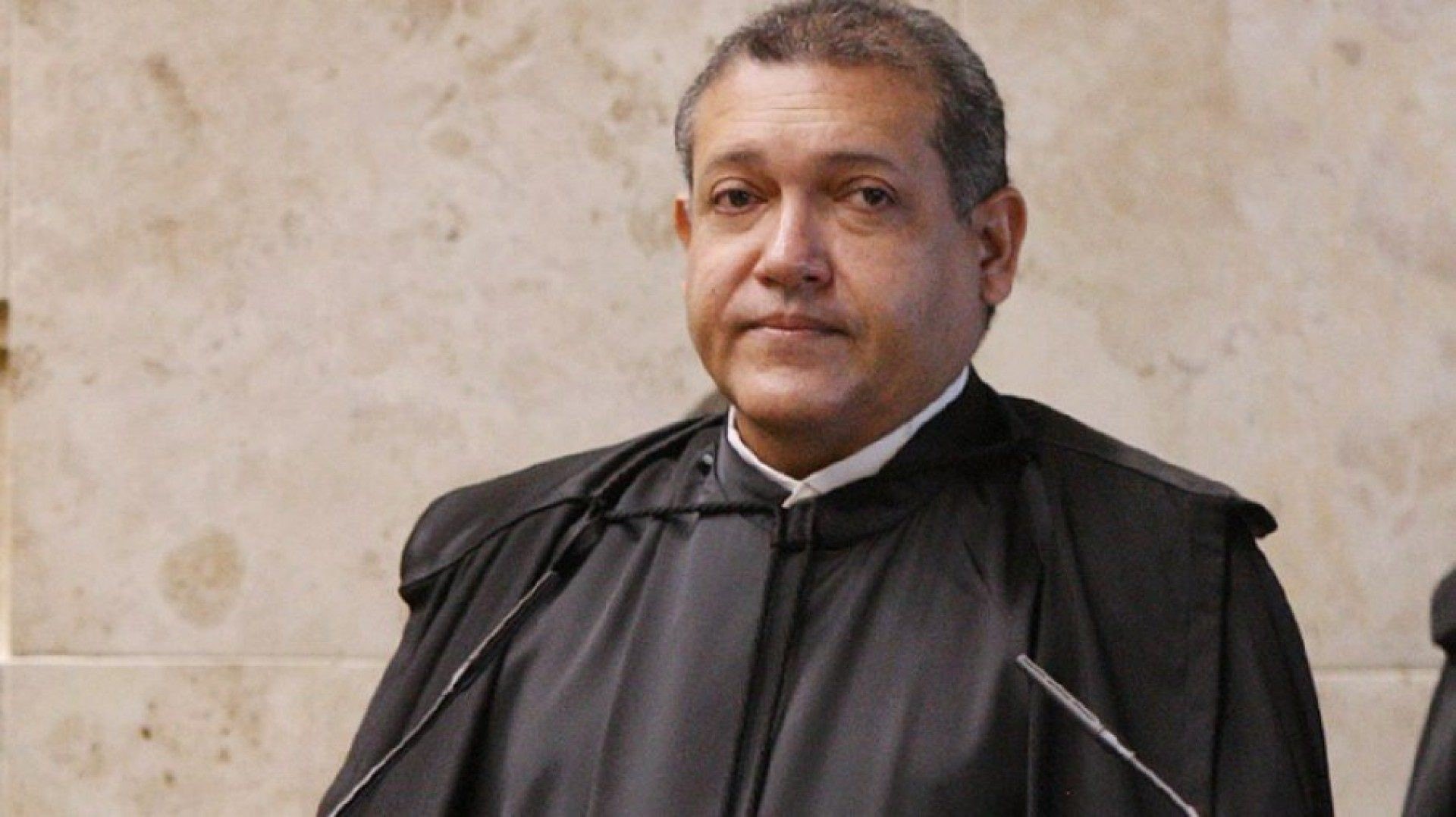Nunes Marques toma posse na presidência do TSE