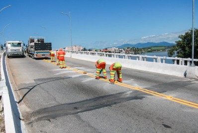 Ponte Darcy Bravo em Saquarema recebe reparos