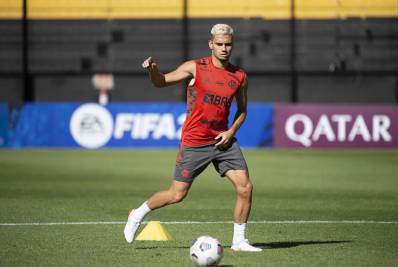 Andreas Pereira promete esforço para ficar em definitivo no Flamengo: 'Devo um título à torcida'