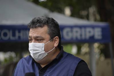 Taxa de positividade da covid-19 varia e cenário continua estável no Rio