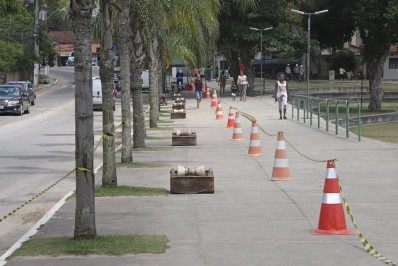 Pela primeira vez na história, Búzios conta com iluminação com cabeamento subterrâneo