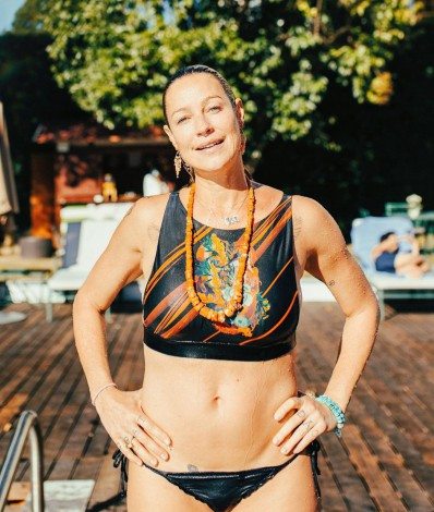 Luana Piovani reclama de Pedro Scooby  - Reprodu&ccedil;&atilde;o