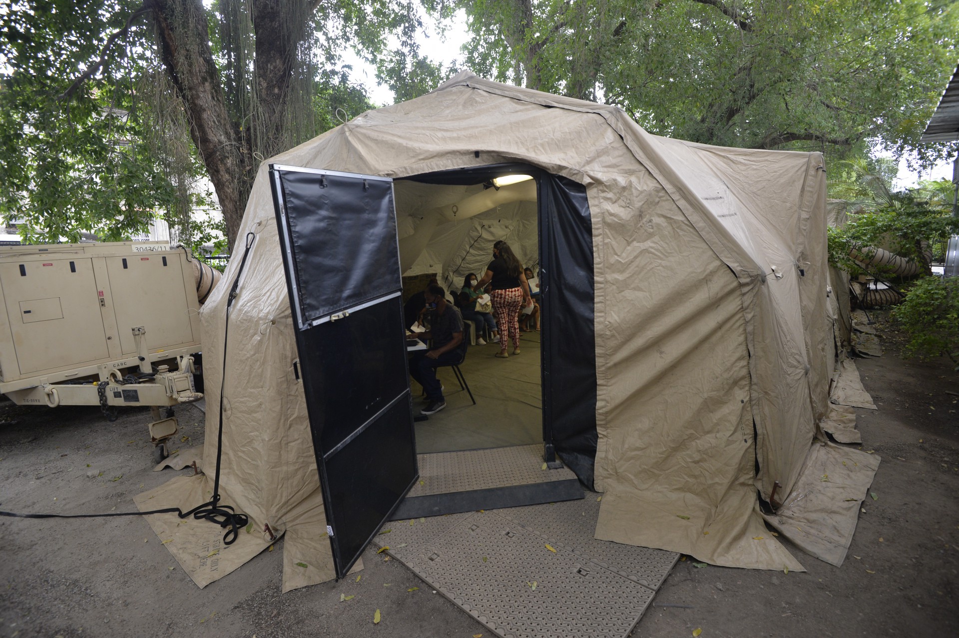 Secretaria Estadual de Saúde inaugura tenda na UPA de Marechal Hermes - Fabio Costa/Agência O Dia