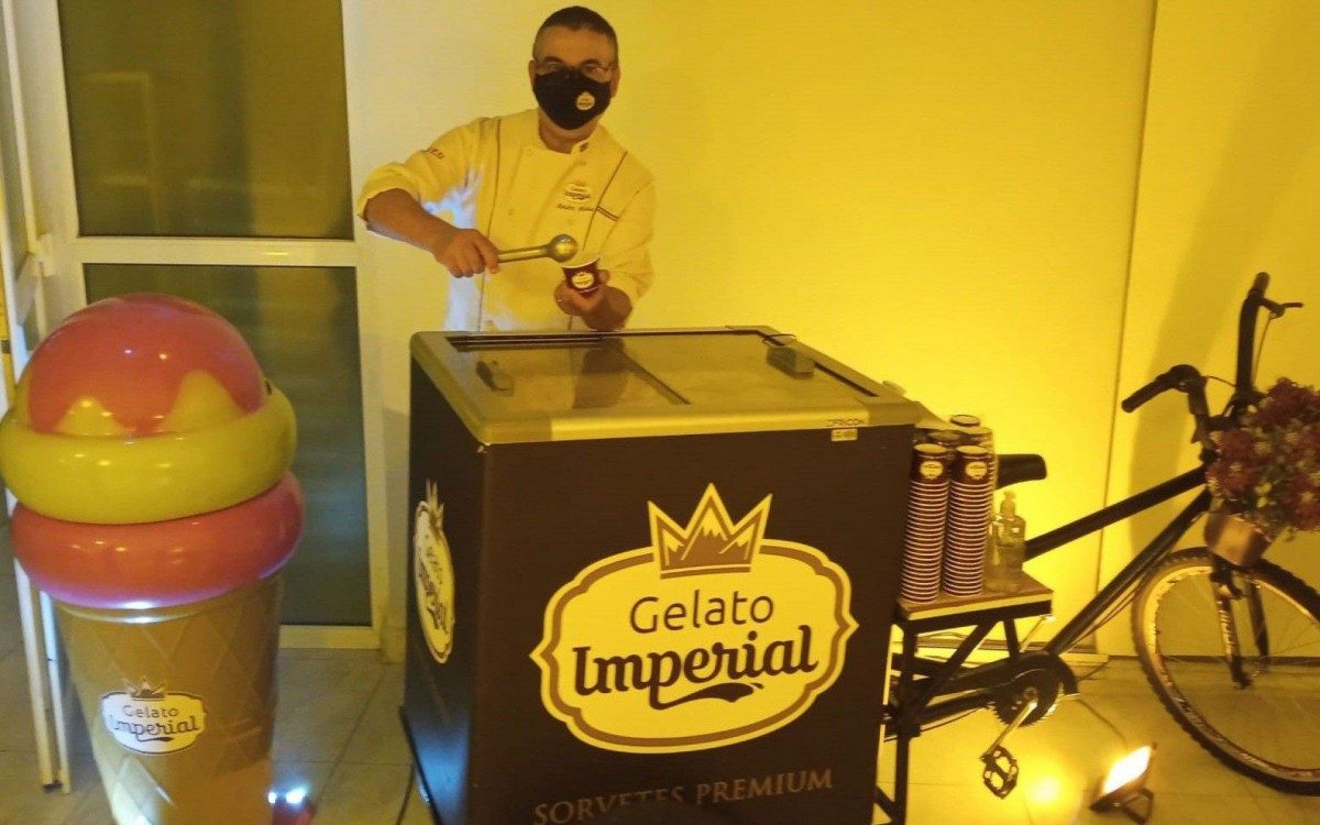 O empres&aacute;rio e propriet&aacute;rio da marca de sorvetes Gelato Imperial, Andr&eacute; Maia